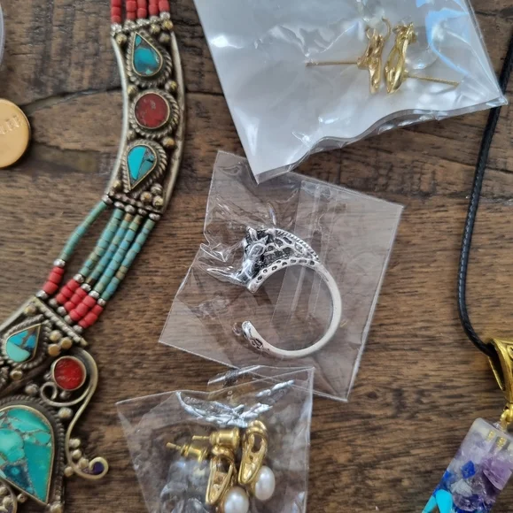 Assorted Jewellery Bundle - Picture 5 of 6